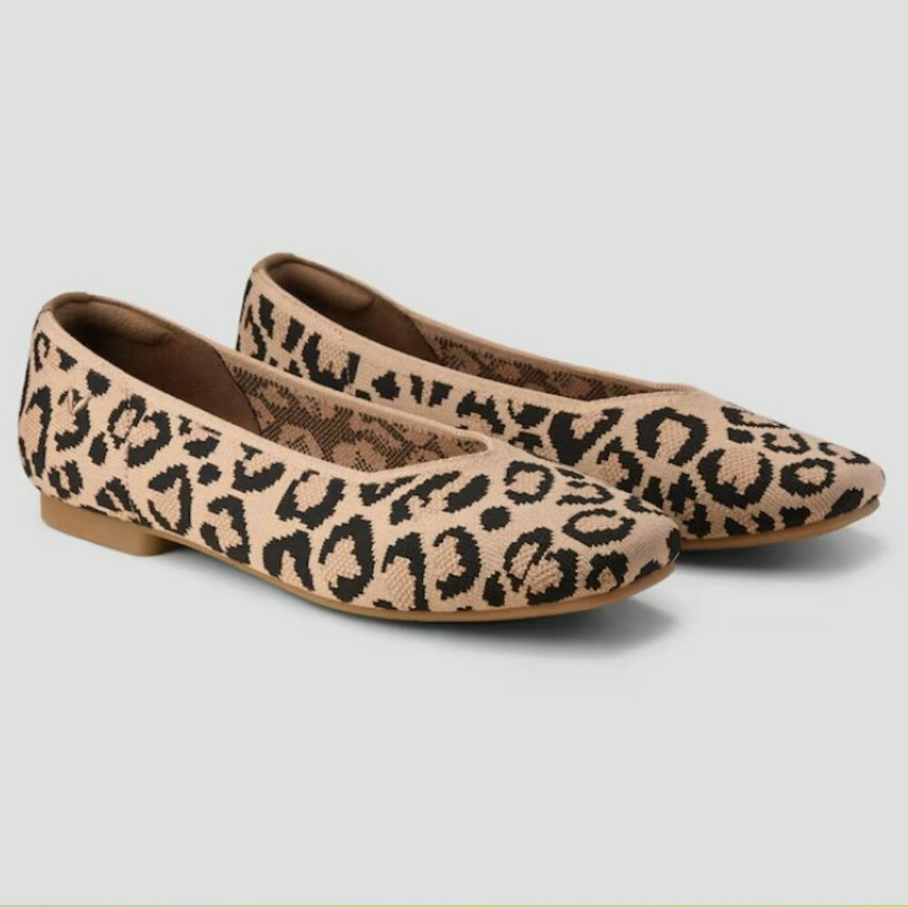 Vivaia leopard print flats 7.5/38W Like New